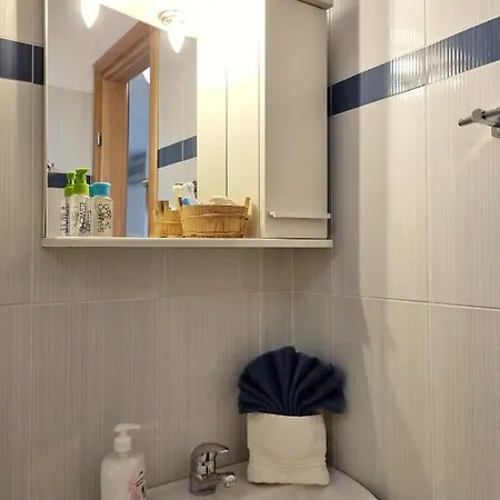 Physis - Seaview Maisonette