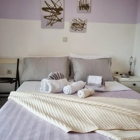 Physis - Seaview Maisonette