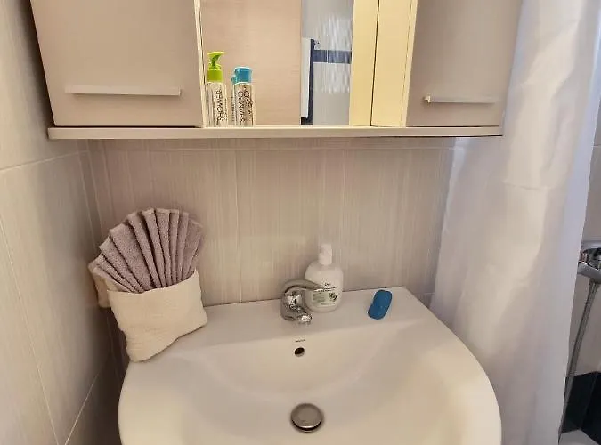 Physis - Seaview Maisonette