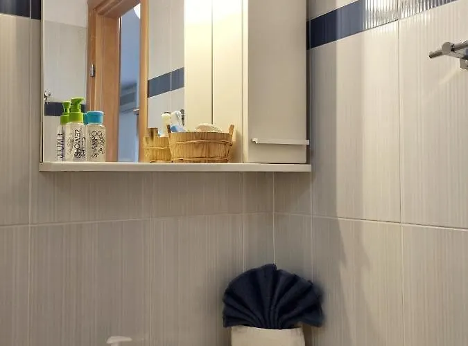 Physis - Seaview Maisonette