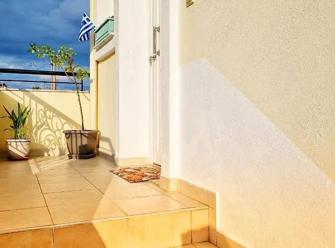 Physis - Seaview Maisonette